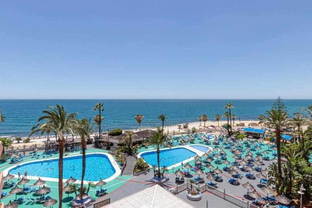 797 Holiday Rentals- Apartamento En Hotel Sunset Beach Frente Al Mar Benalmádena Exterior foto