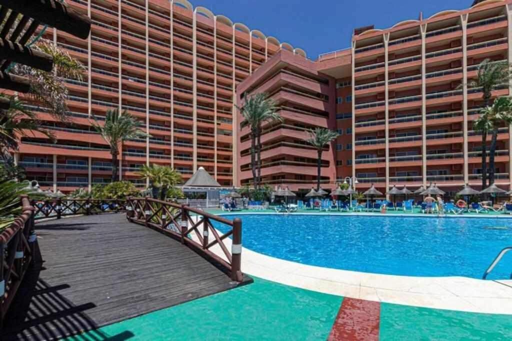 797 Holiday Rentals- Apartamento En Hotel Sunset Beach Frente Al Mar Benalmádena Exterior foto