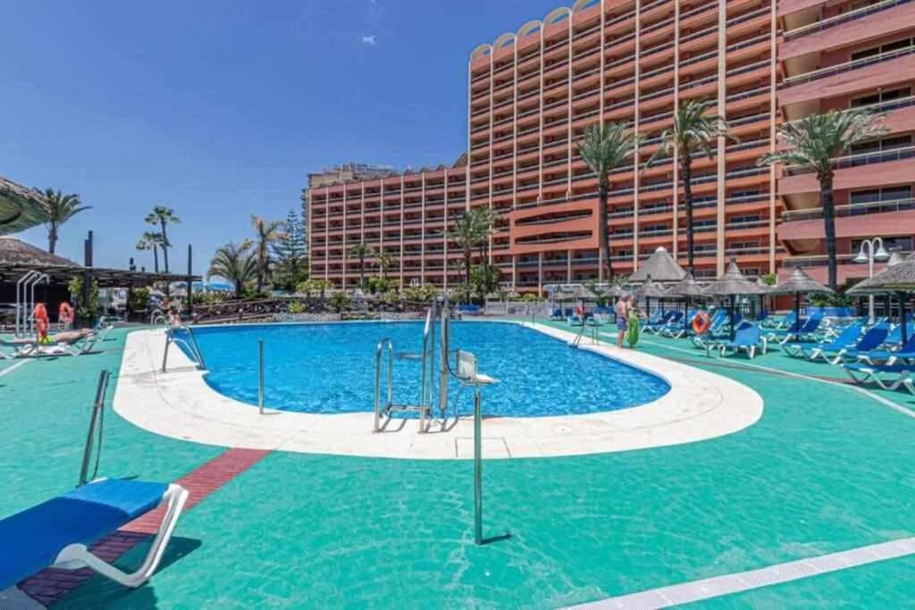 797 Holiday Rentals- Apartamento En Hotel Sunset Beach Frente Al Mar Benalmádena Exterior foto