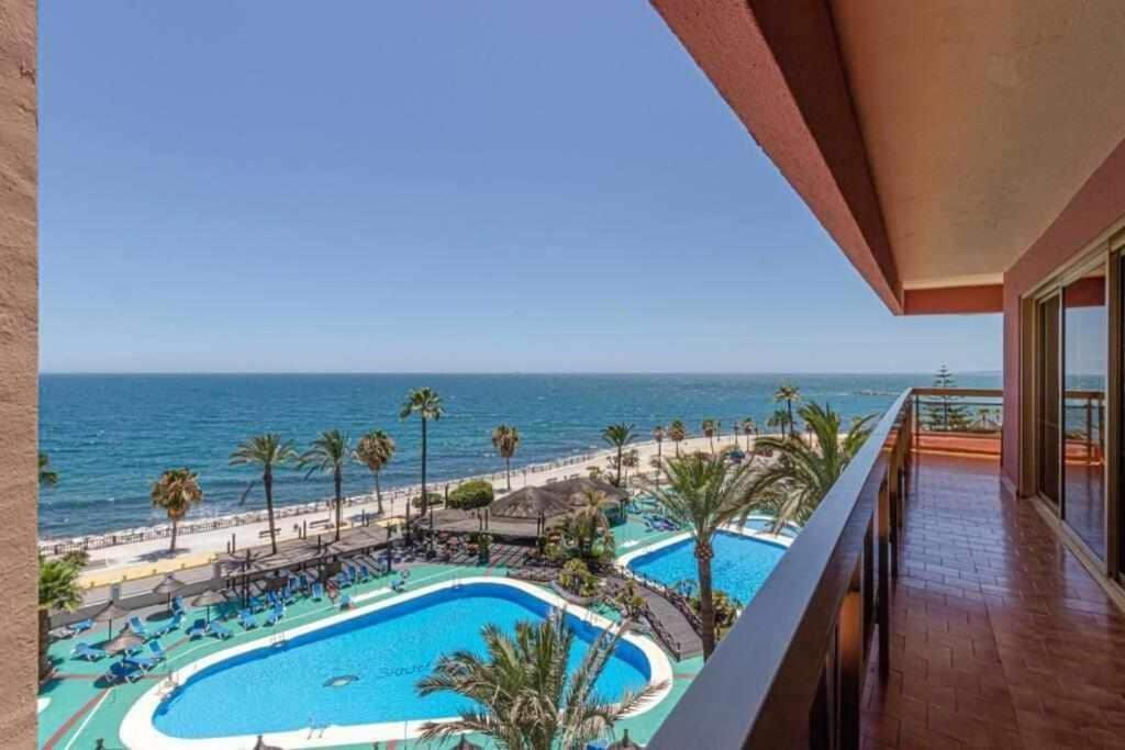 797 Holiday Rentals- Apartamento En Hotel Sunset Beach Frente Al Mar Benalmádena Exterior foto