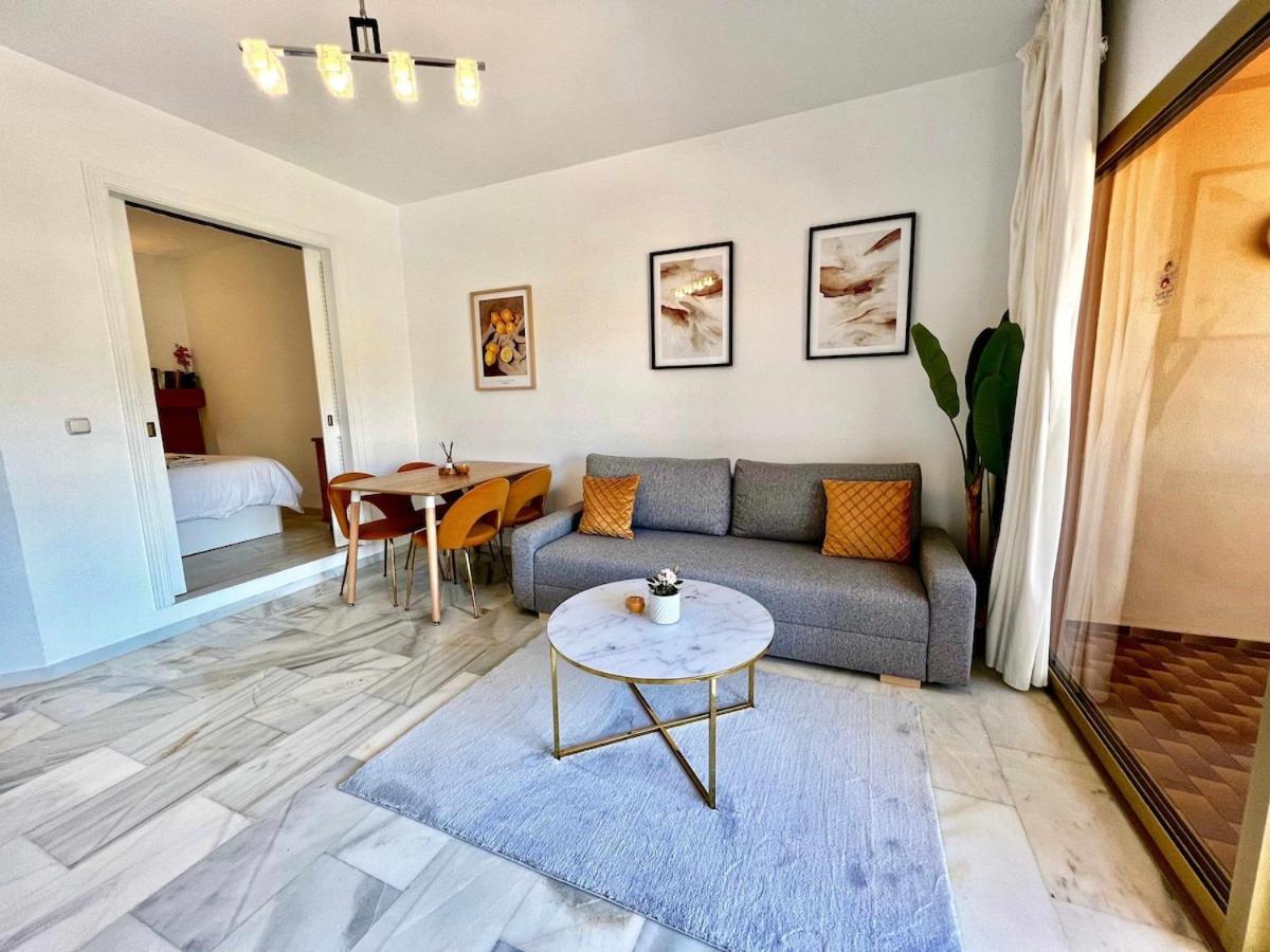 797 Holiday Rentals- Apartamento En Hotel Sunset Beach Frente Al Mar Benalmádena Exterior foto